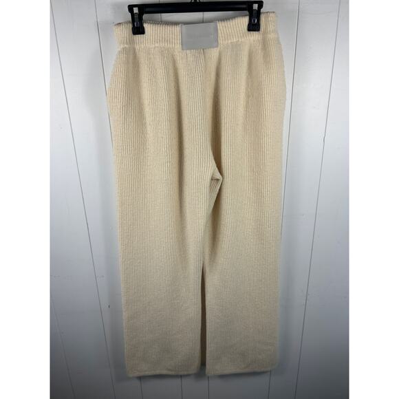 Cernucci women’s ribbed knit joggers in Oatmeal. Size M. - Picture 3 of 7